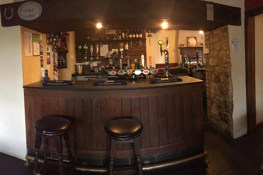 Bed and Breakfast The Nags Head Tredegar Nant-y-bwch Zewnętrze zdjęcie