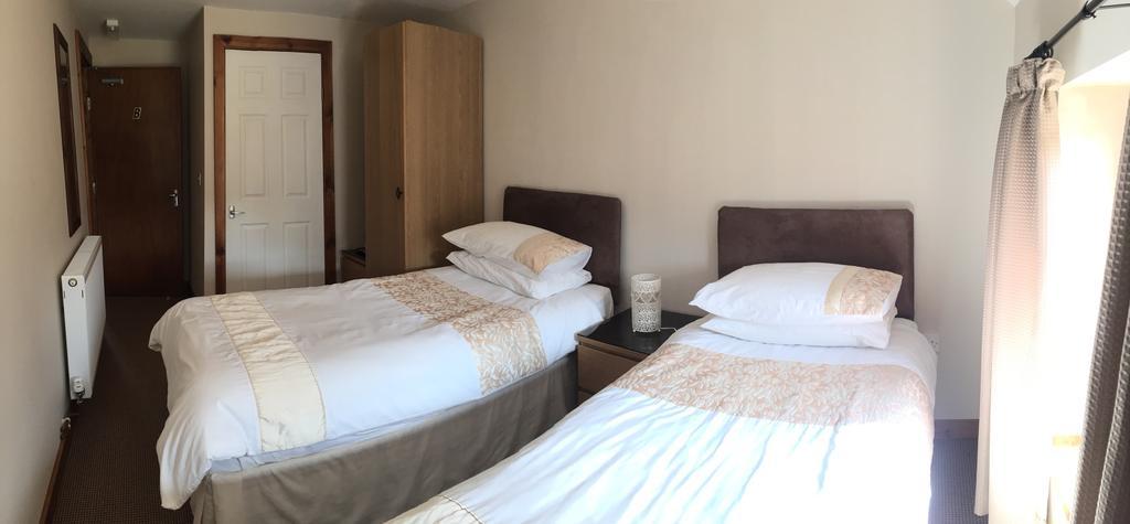 Bed and Breakfast The Nags Head Tredegar Nant-y-bwch Zewnętrze zdjęcie